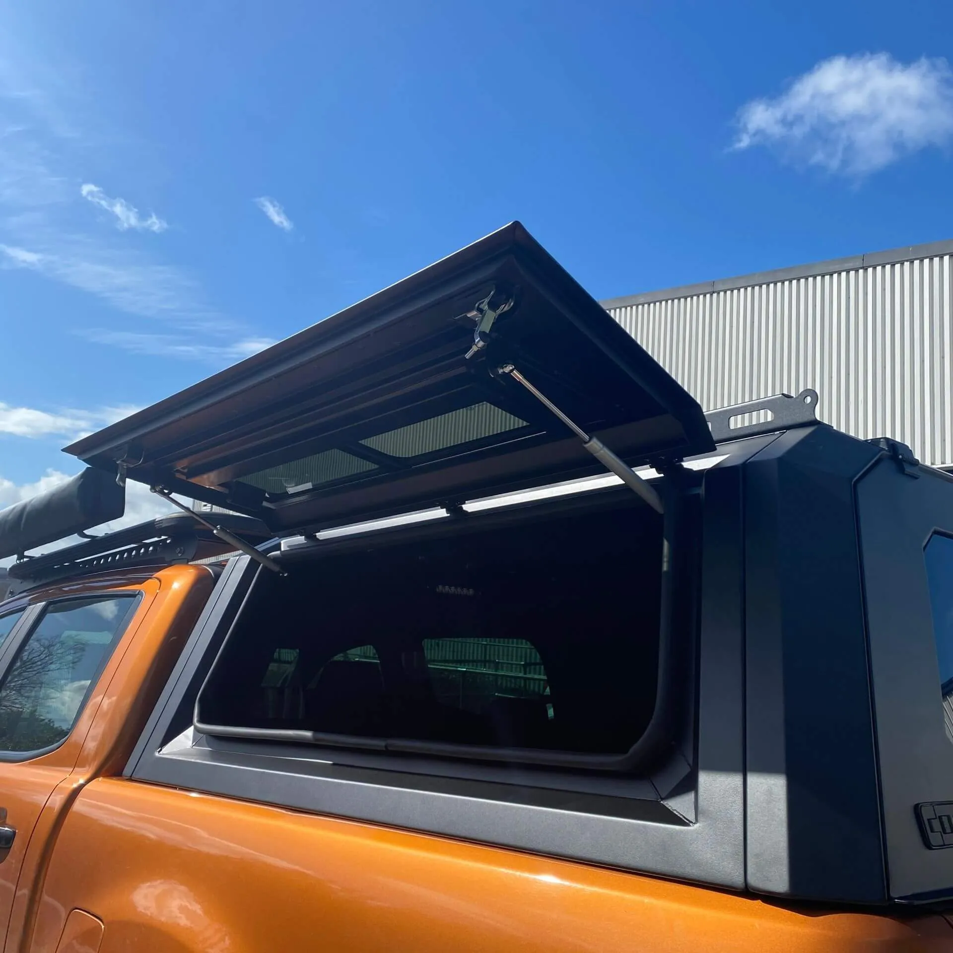 Aluminium Slide Window Pickup Truck Load Bed Canopy for the Toyota Hilux 2016 