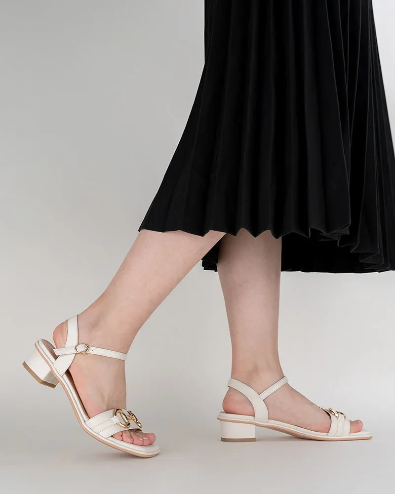 Classic Metal Buckle Minimalist Solid Color Flat Sandals