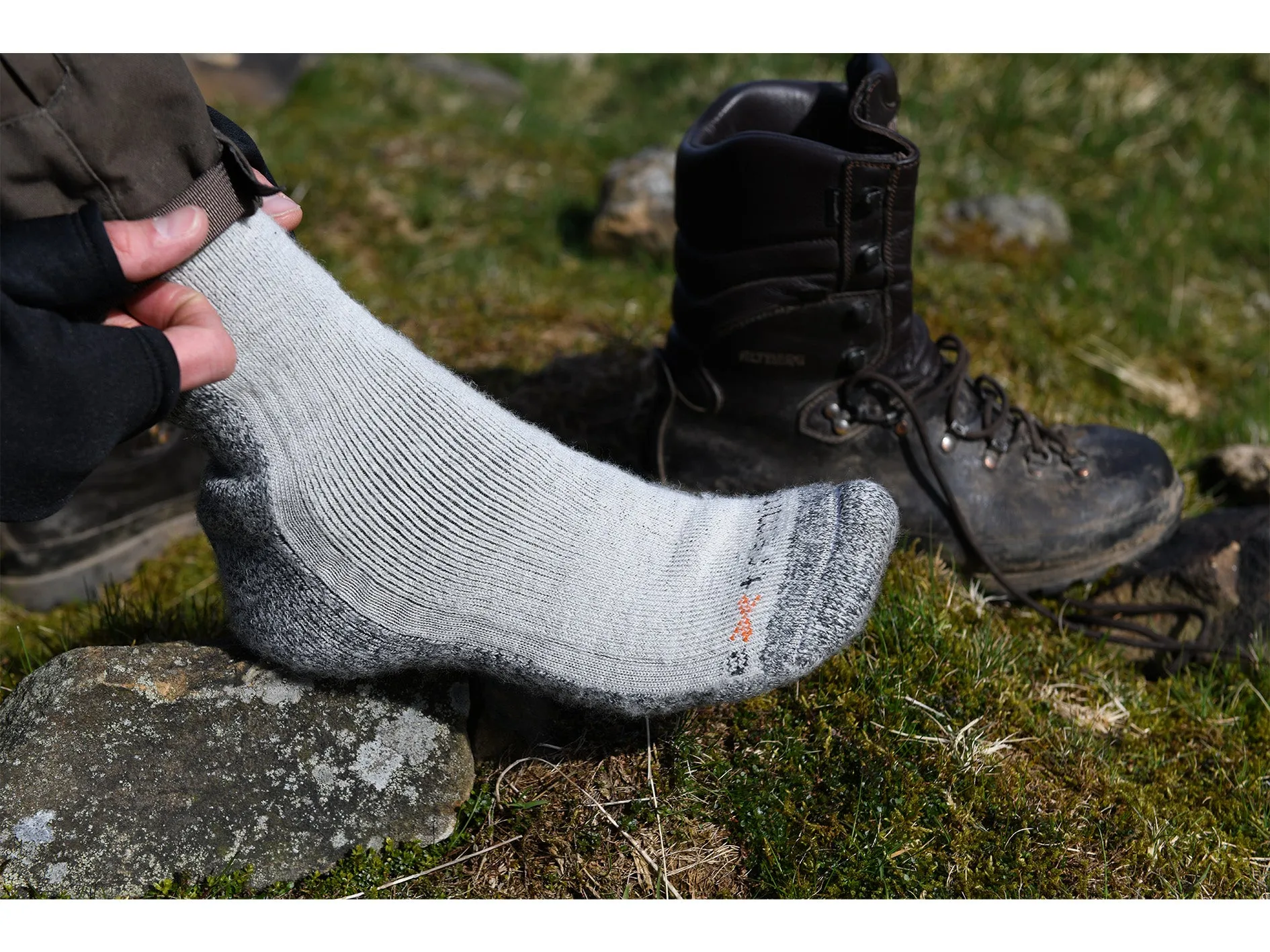 Extremities Mountain Toester Long Socks