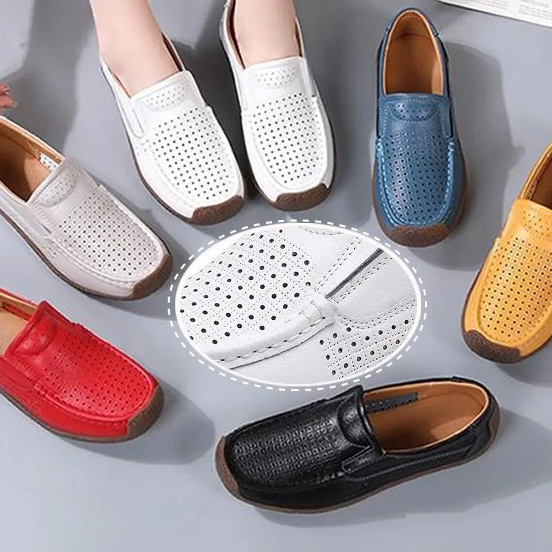 Fashion-conscious flat shoes in leather - non-slip and comfortable