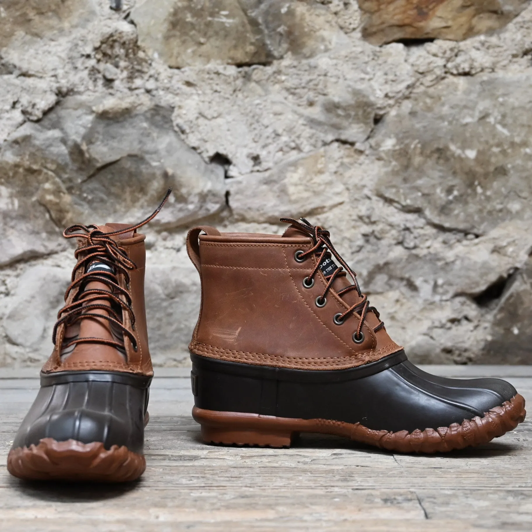 Kenetrek Chukka Boot W/Tanned Leather Uppers and Tractor Tread Oustole