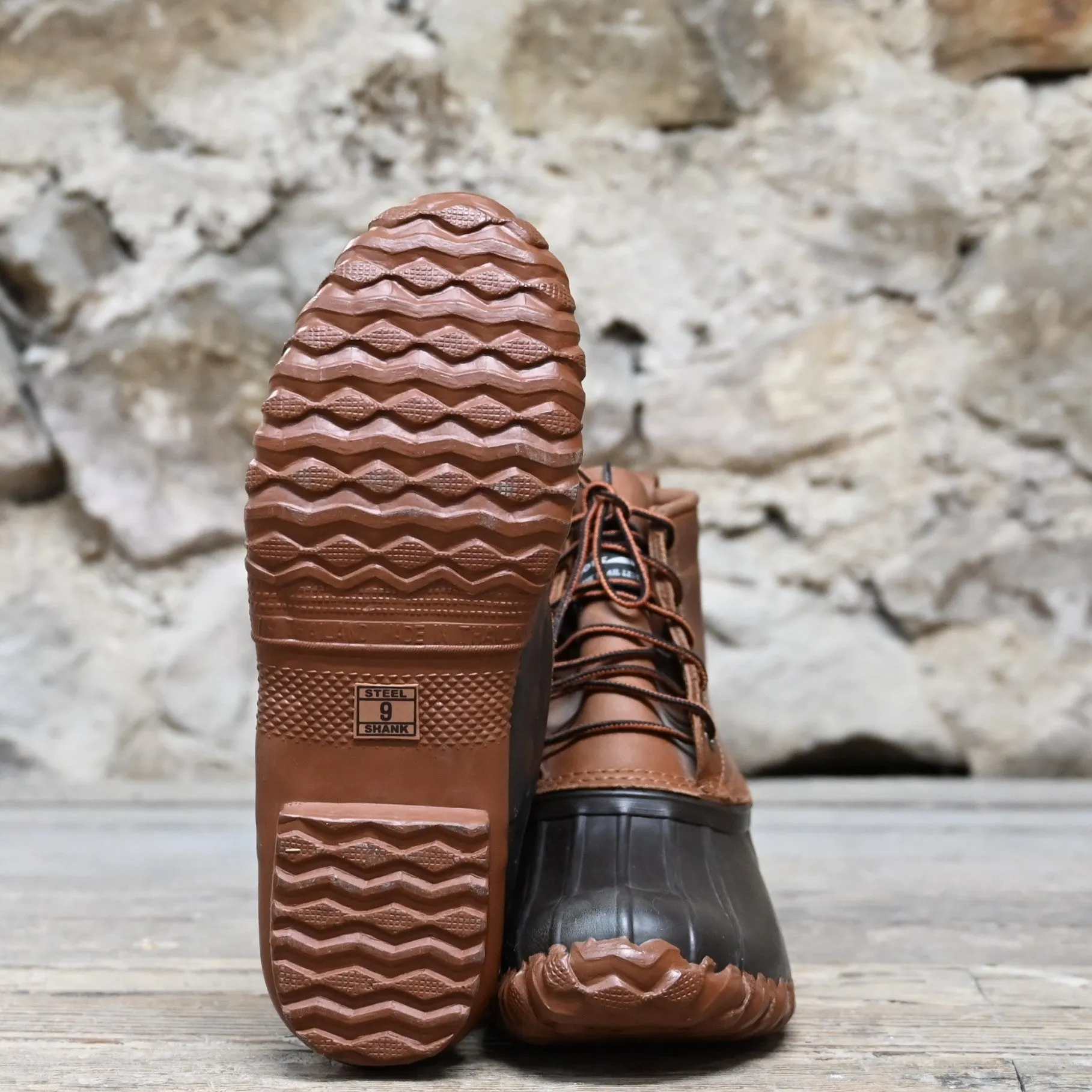 Kenetrek Chukka Boot W/Tanned Leather Uppers and Tractor Tread Oustole