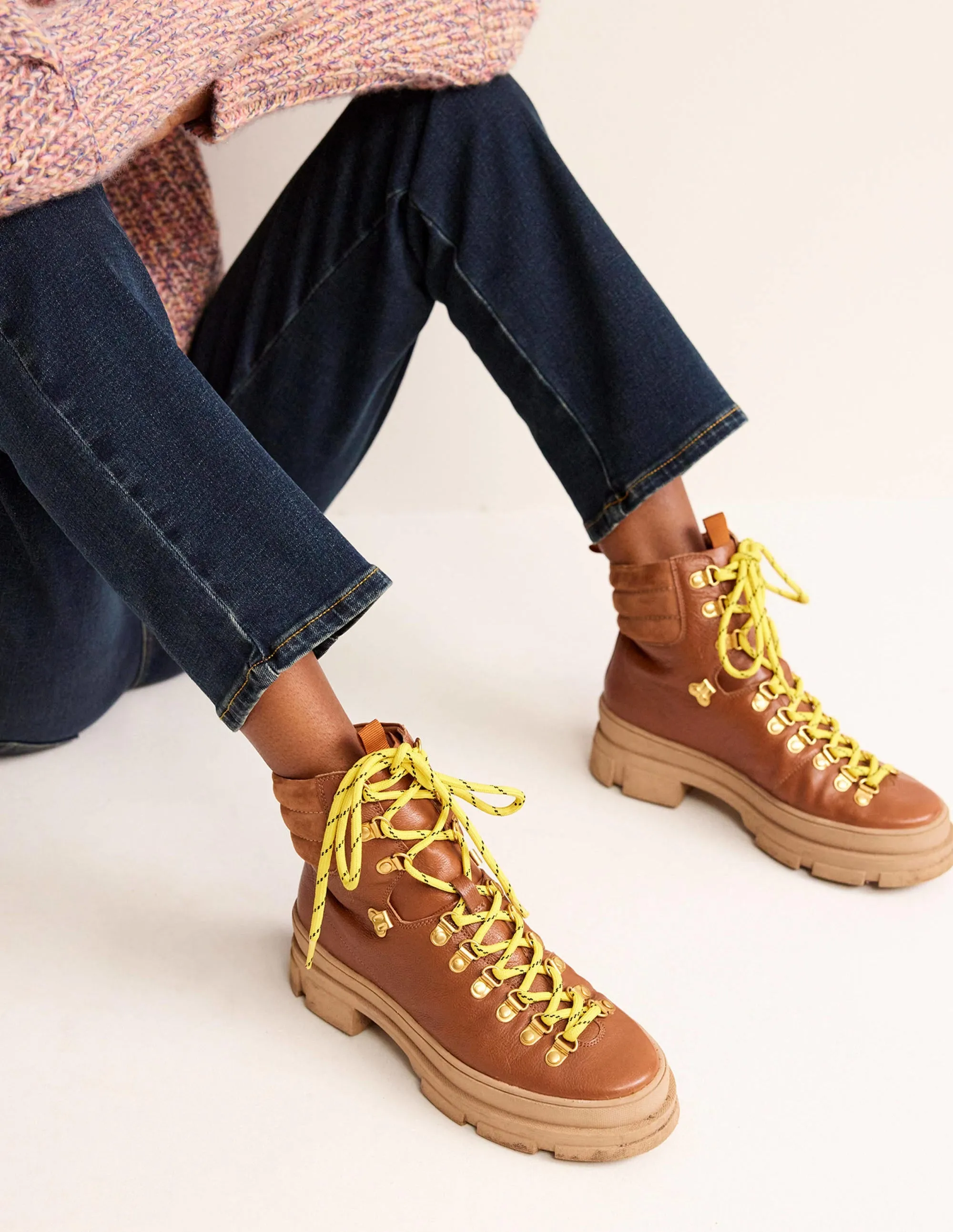 Lace-up Hiker Boots-Honey Leather