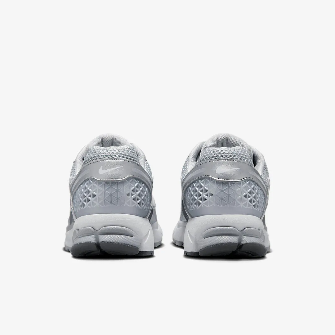 Men's Nike Zoom Vomero 5 - WOLF GREY/WHITE-METALLIC SILVER