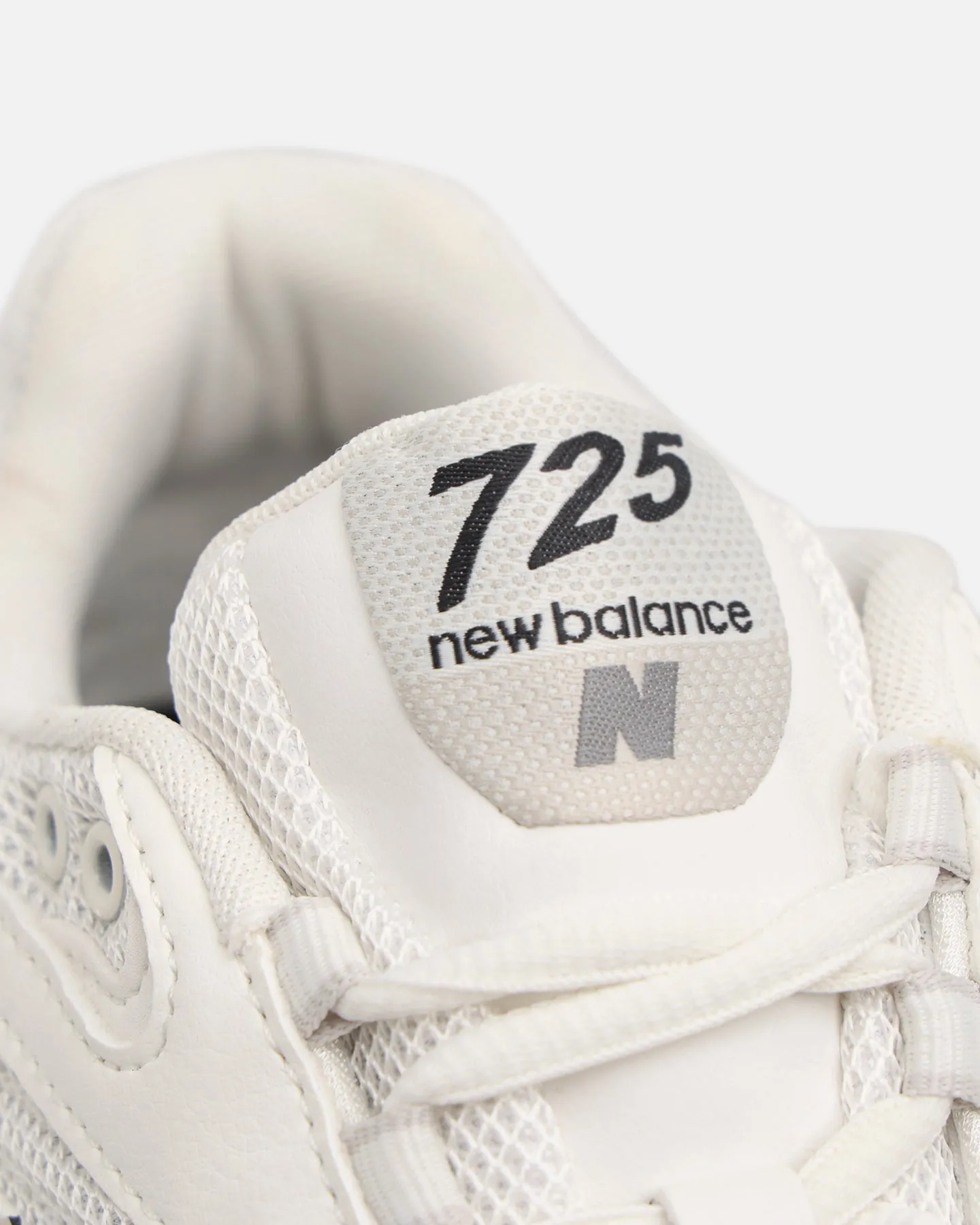 New Balance 725 White