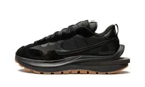 NIKE X SACAI VAPORWAFFLE OFF NOIR