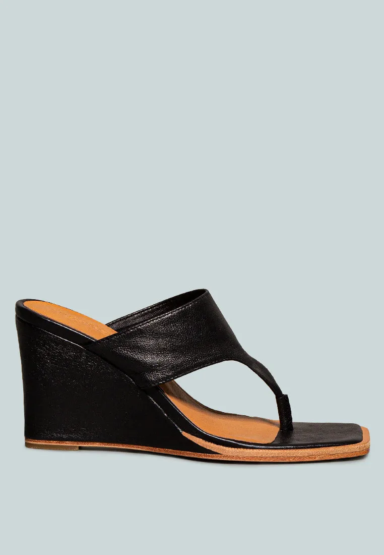 ONASSIS Black Thong Wedge Sandals